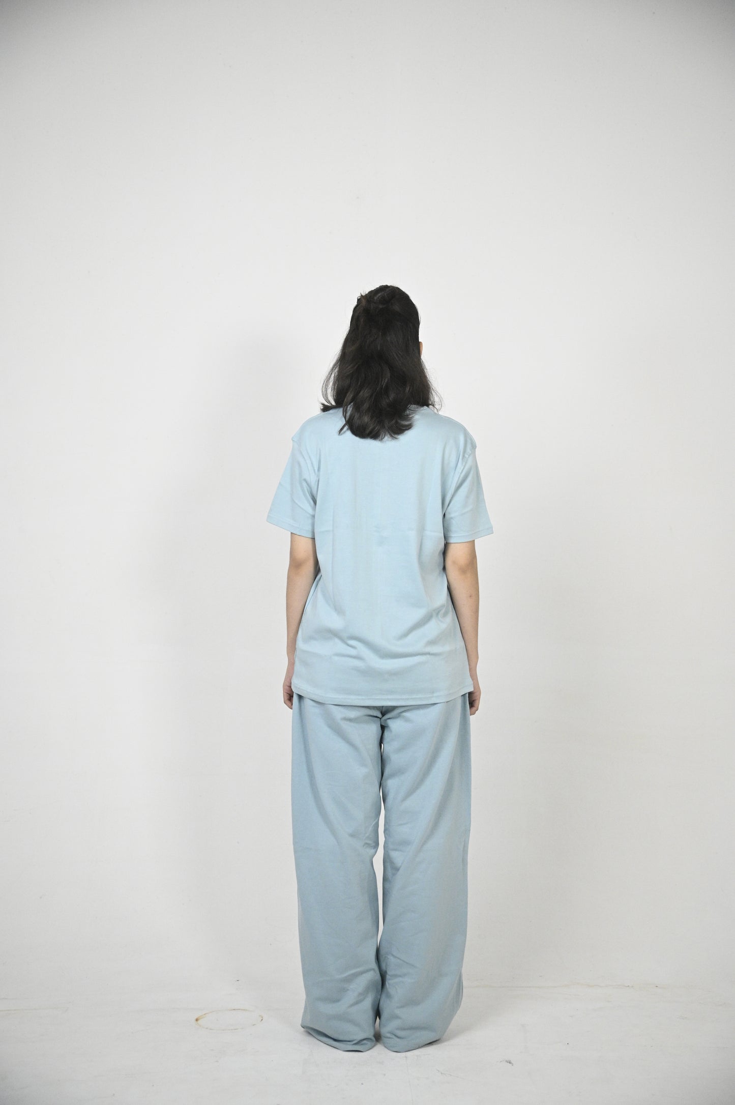 Solid round neck T-shirt in Surf Blue