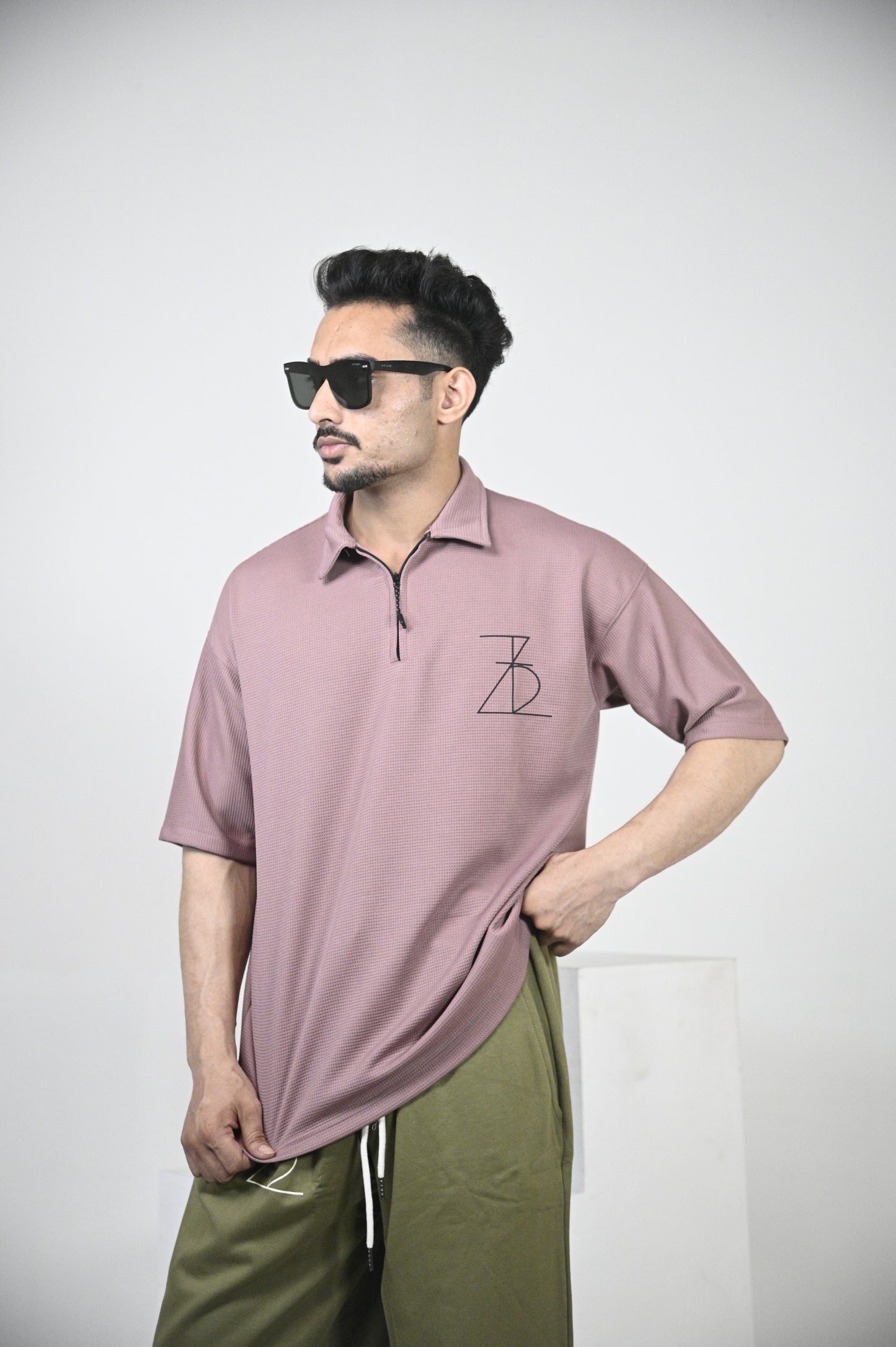 Solid old money polo in Onion