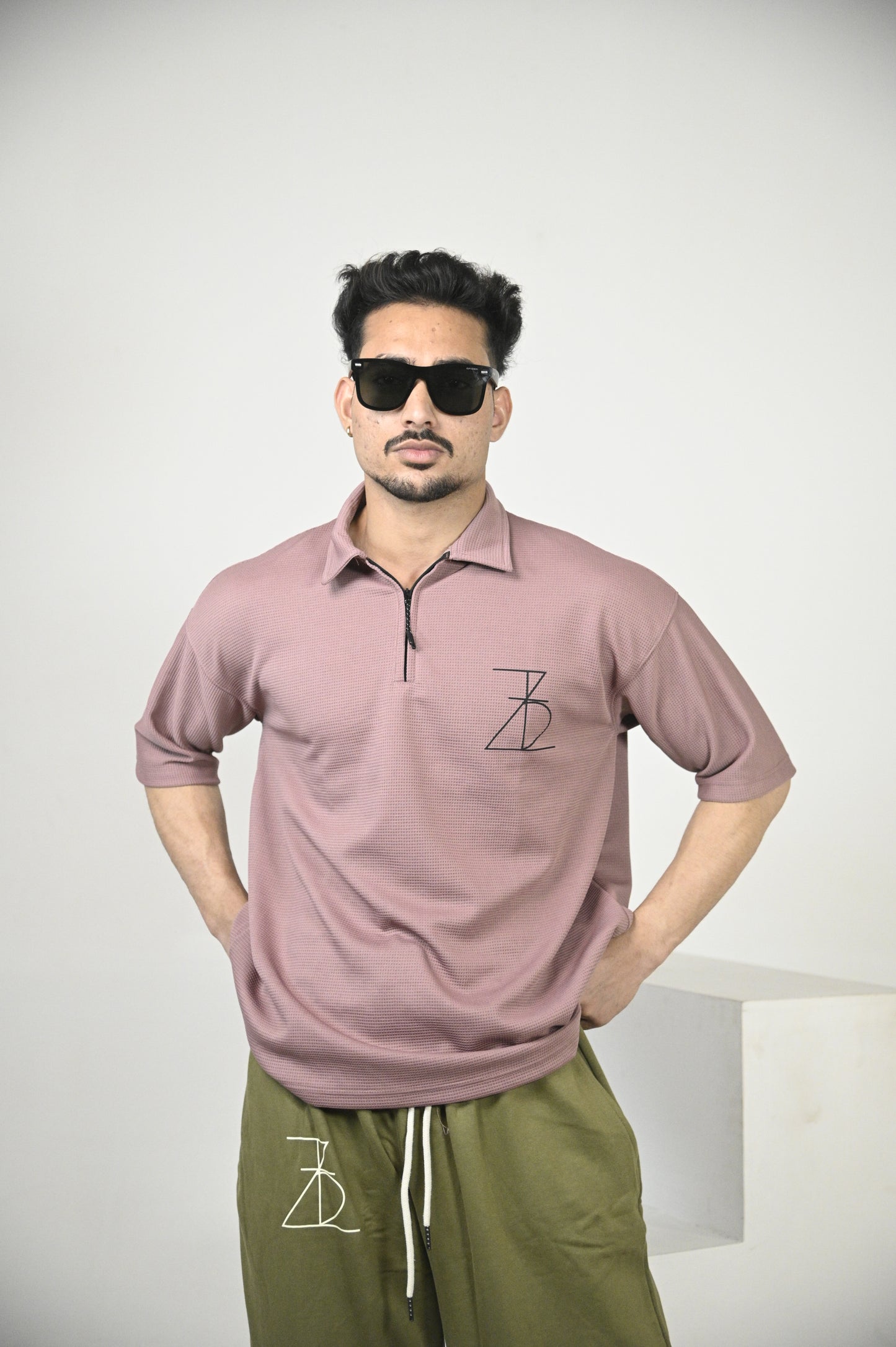 Solid old money polo in Onion