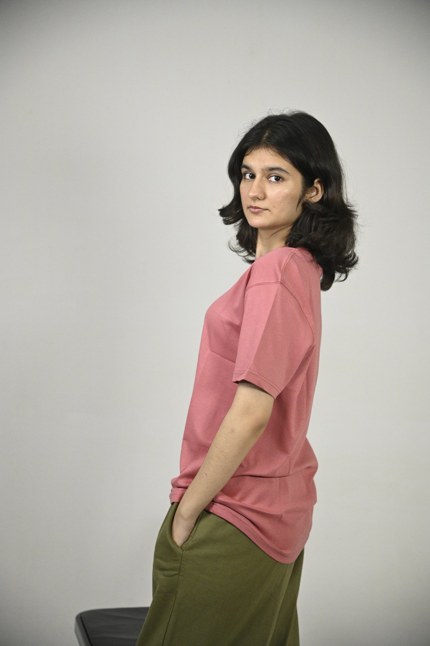 Solid round neck T-shirt in Plum