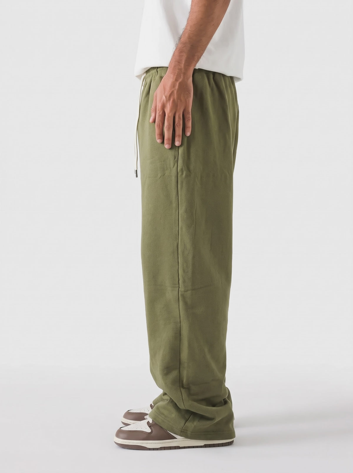 Solid sweatpants in Forest Green