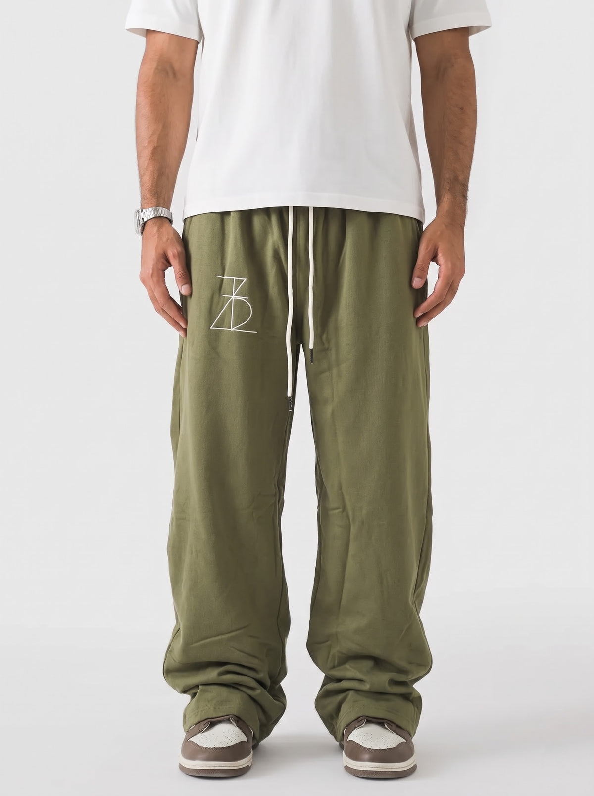 Solid sweatpants in Forest Green