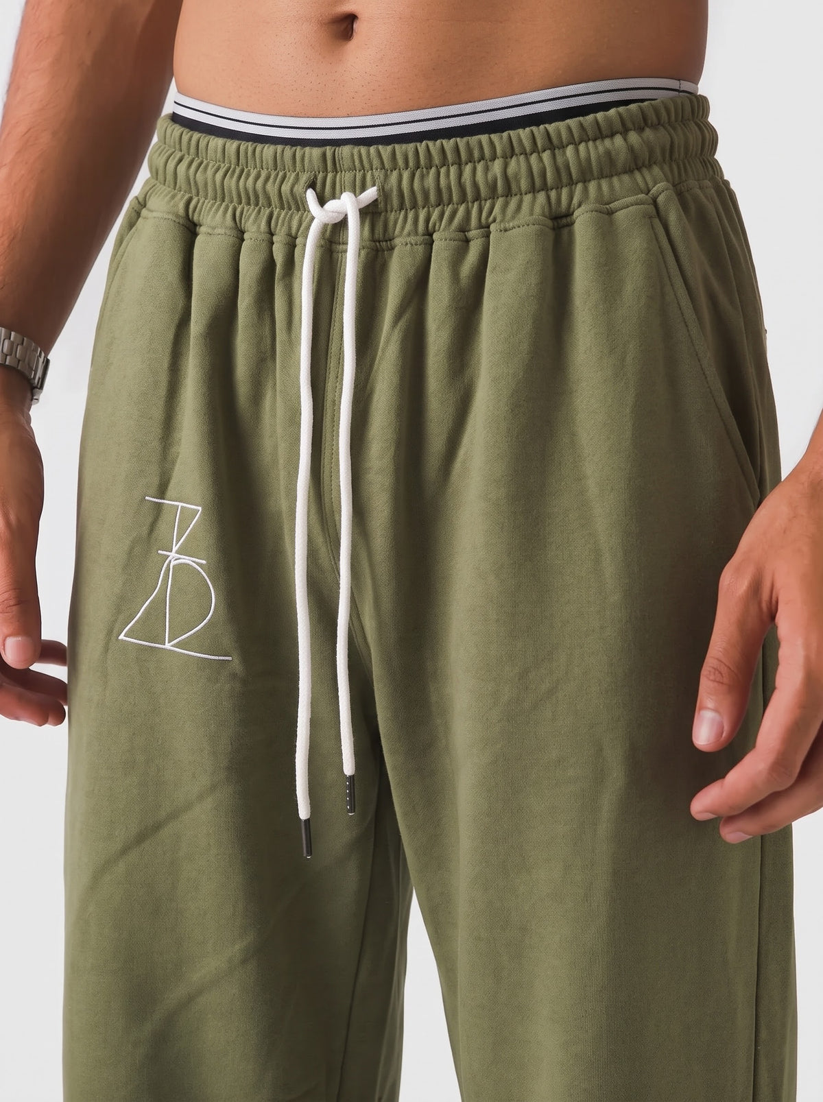 Solid sweatpants in Forest Green