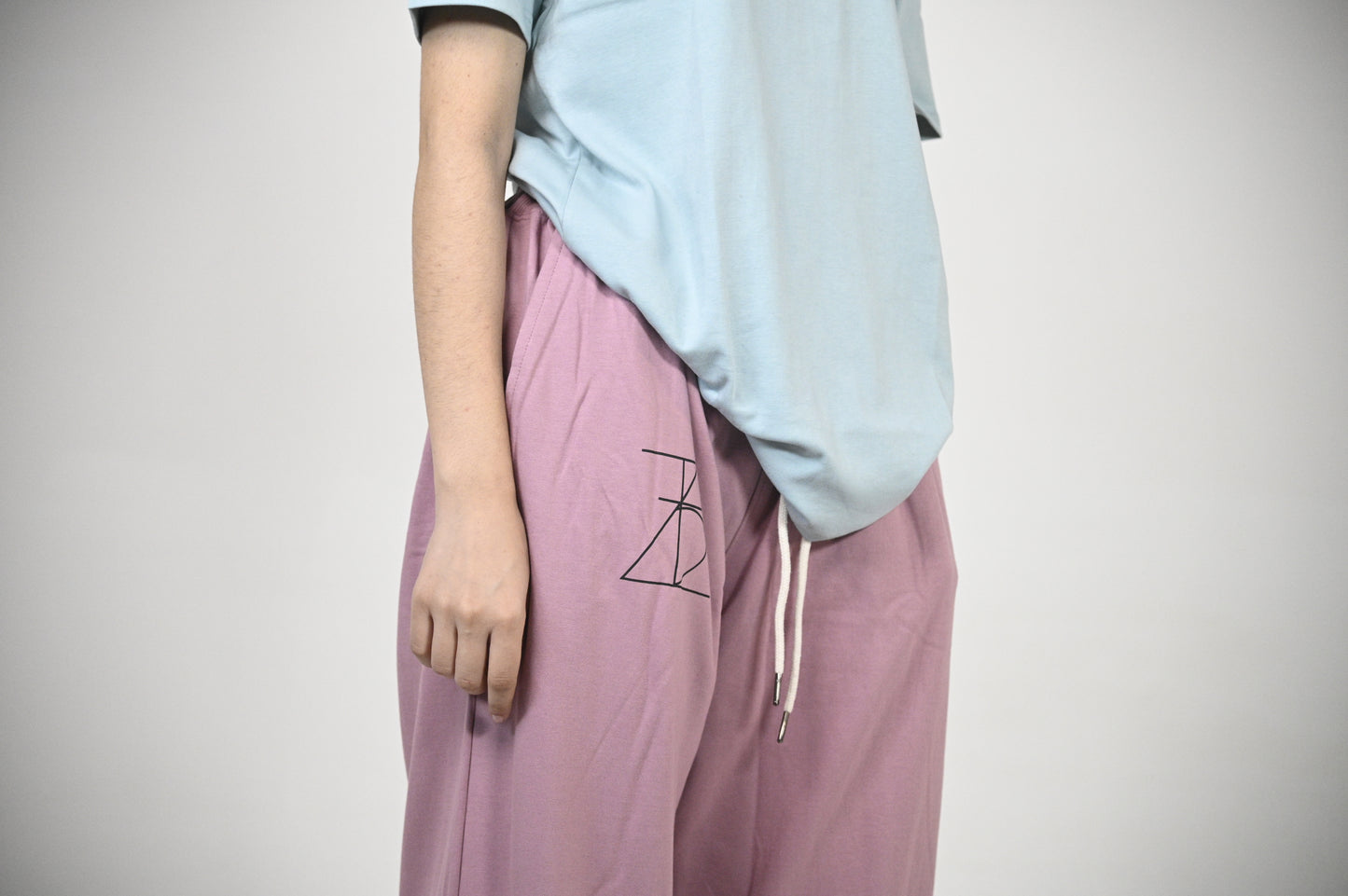 Solid sweatpants in Dusty Rose
