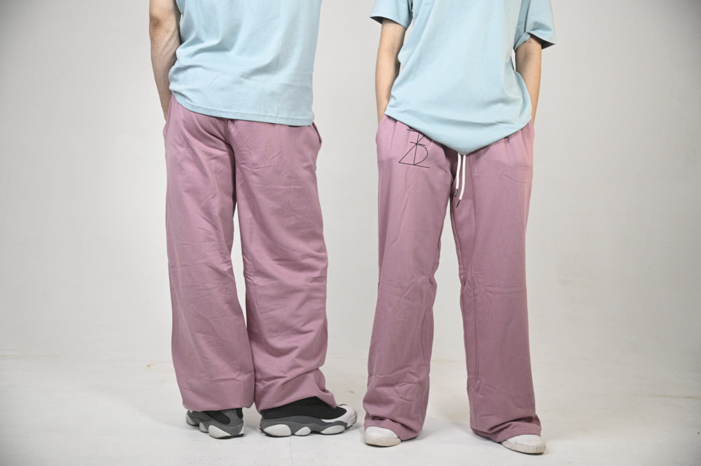 Solid sweatpants in Dusty Rose