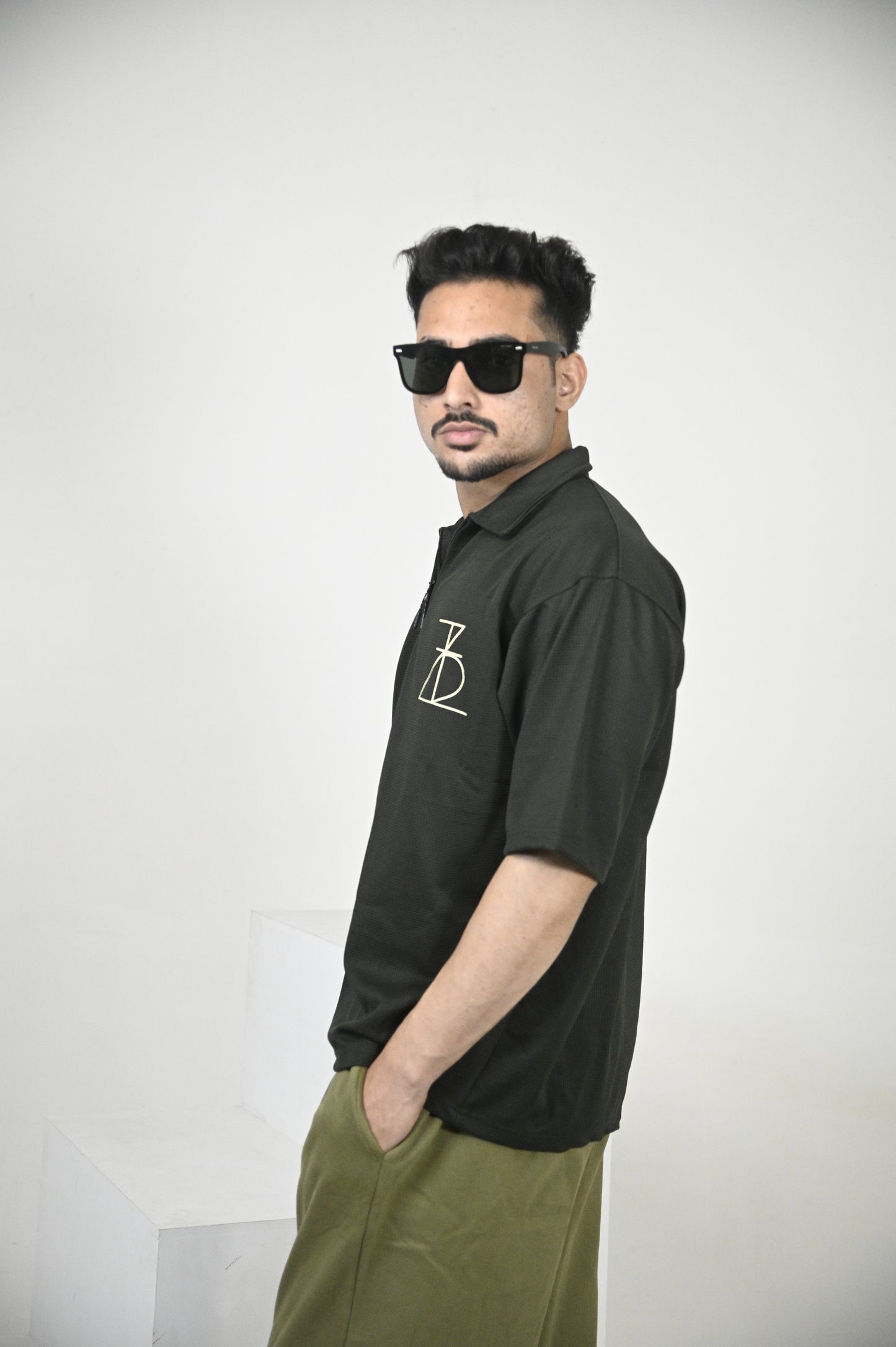 Solid old money polo in Olive green