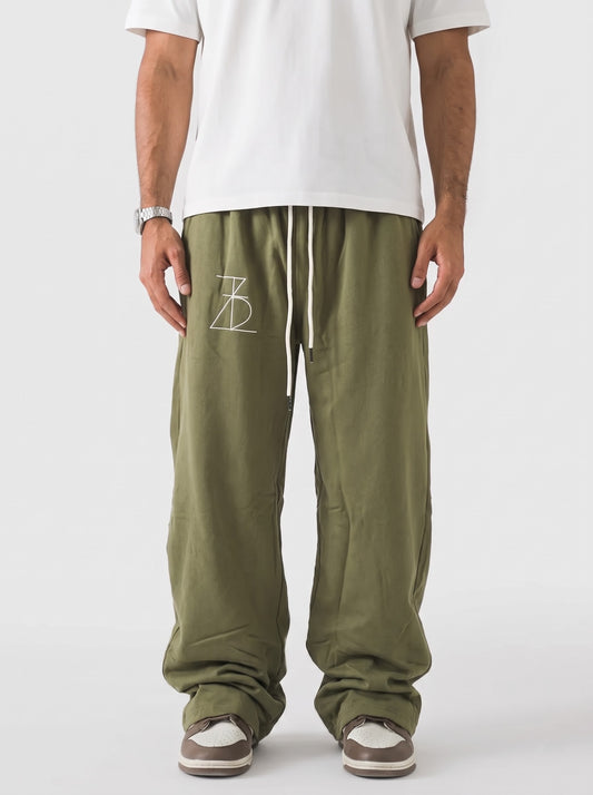Solid sweatpants in Forest Green